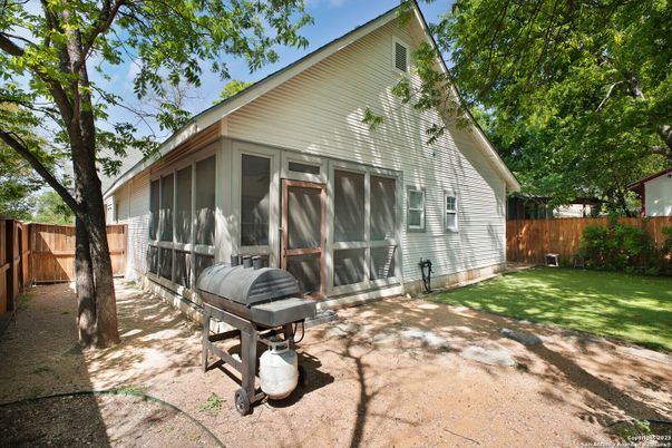 Backyard, Exterior