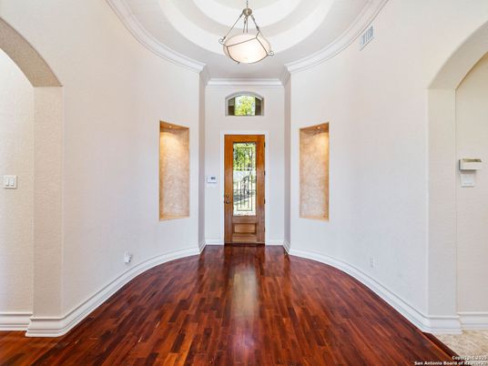 Interior, Pendant Lights, Wood Texture Flooring