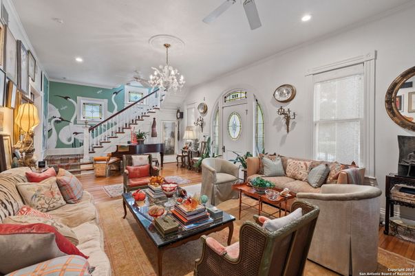 Chandelier, Interior, Living room, Piano, Recessed Lighting, Wood Texture Flooring