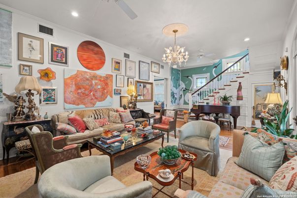 Chandelier, Interior, Living room, Piano, Recessed Lighting, Wood Texture Flooring