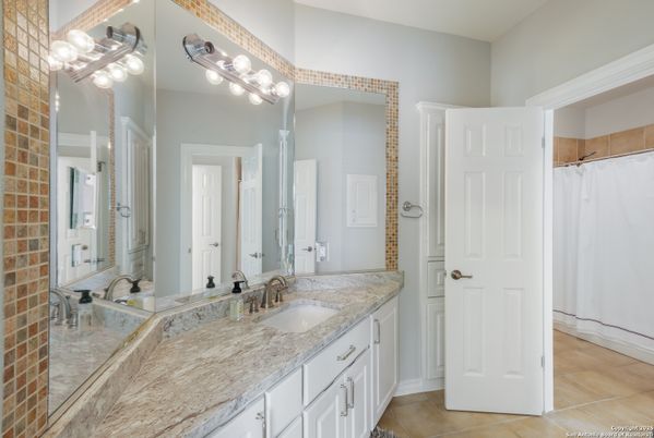 Bathroom, Dual Sink Vanities, Interior, Stone Walls