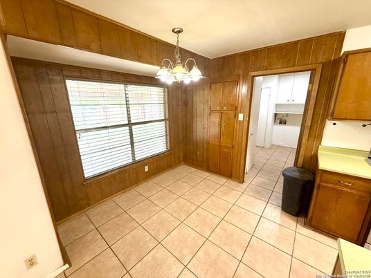 Chandelier, Empty room, Interior, Pendant Lights, Wooden Walls