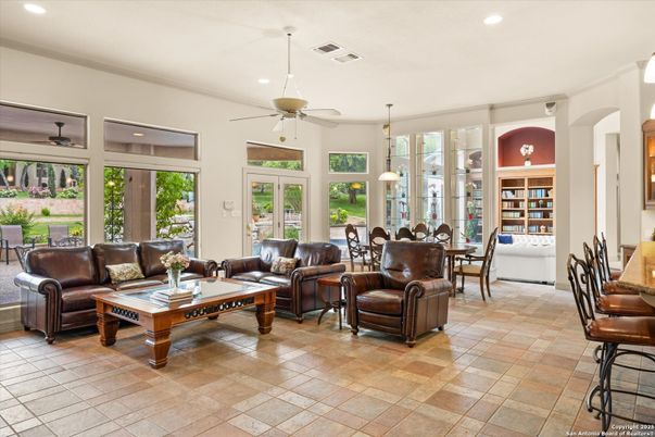 Dining room, Interior, Living room, Recessed Lighting