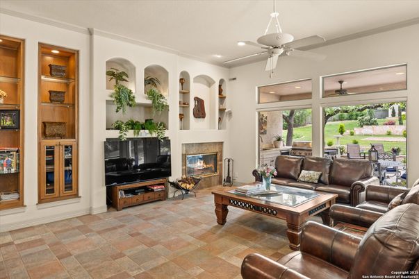 Fireplace, Interior, Living room, Recessed Lighting
