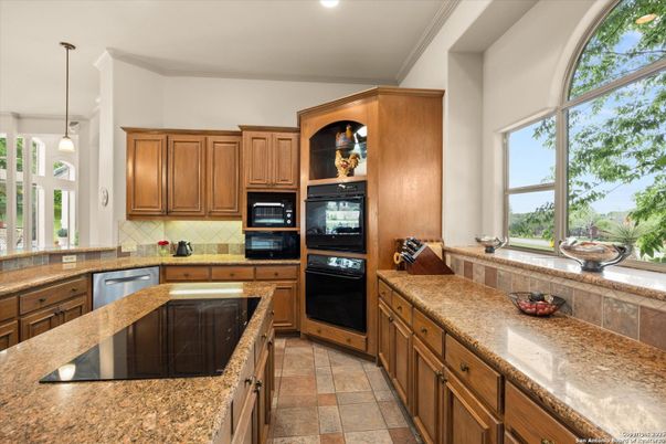 Interior, Kitchen, Pendant Lights, Recessed Lighting