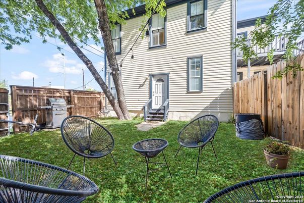 Backyard, Exterior