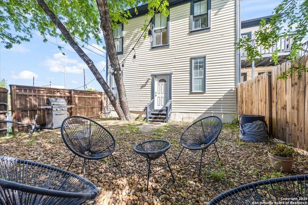Backyard, Exterior