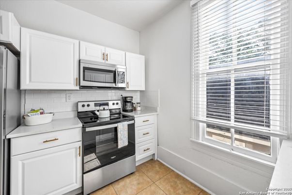 Interior, Kitchen, Stainless Steel Appliances