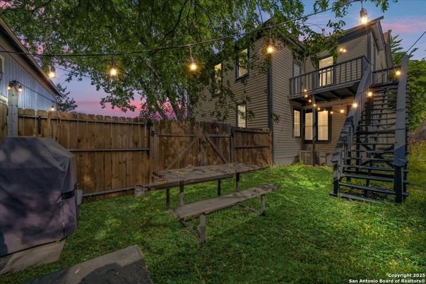 Backyard, Exterior