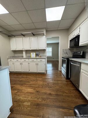 Interior, Kitchen, Wood Texture Flooring