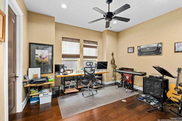 Home Office, Interior, Recessed Lighting, Wood Texture Flooring
