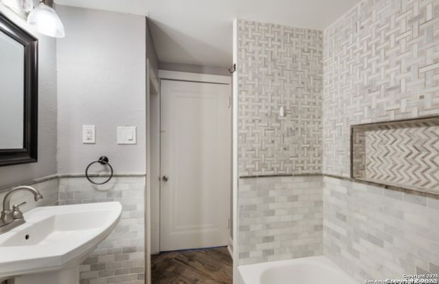 Bathroom, Interior, Wood Texture Flooring