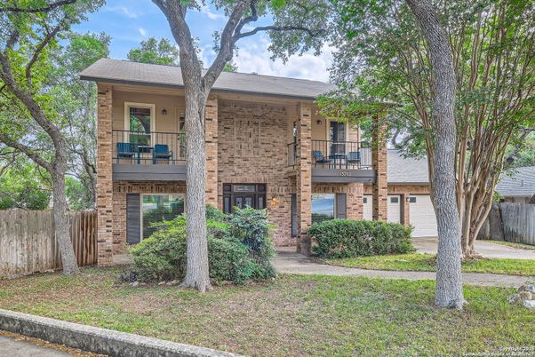 Exterior, Facade, Brick Facade, Modern