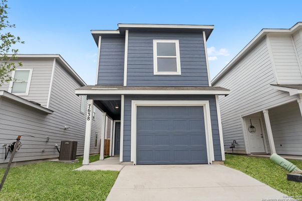Attached, Exterior, Facade, None