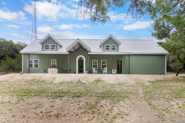 Backyard, Exterior, Facade, Farmhouse