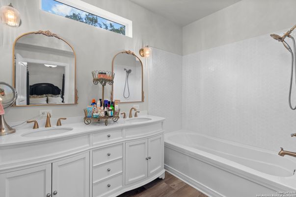 Bathroom, Dual Sink Vanities, Interior, Wood Texture Flooring