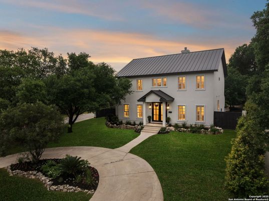 Backyard, Exterior, Facade, Georgian