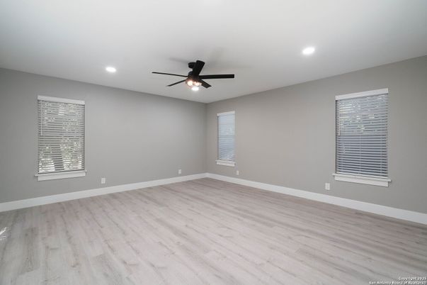 Empty room, Interior, Recessed Lighting, Wood Texture Flooring