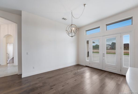 Chandelier, Empty room, Interior, Pendant Lights, Wood Texture Flooring