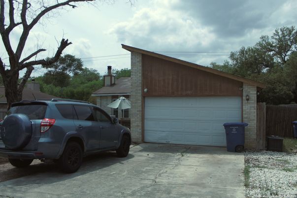Detached Garage, Exterior