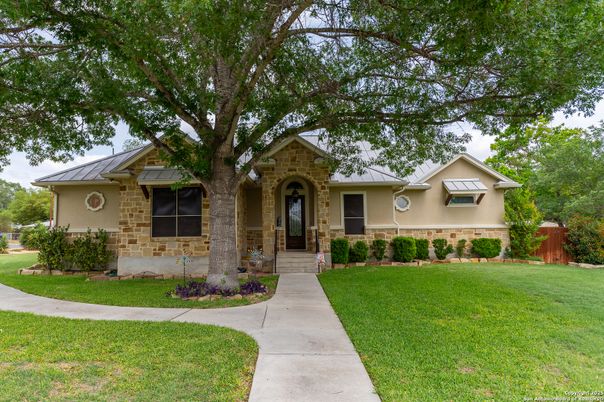 Backyard, Exterior, Facade, Solar Panels, Ranch