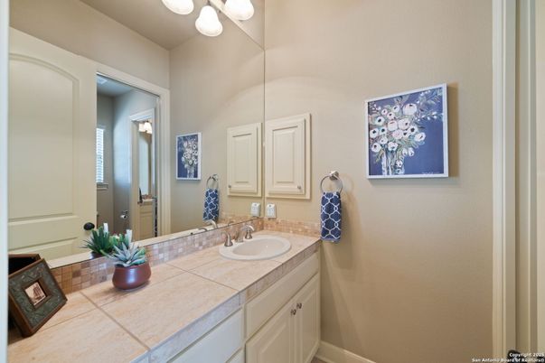 Bathroom, Interior, Tile Countertops