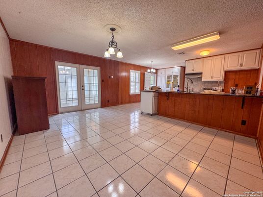 Chandelier, Interior, Kitchen, Pendant Lights