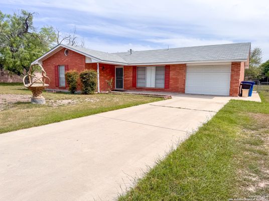 Attached, Exterior, Facade, Brick Facade, Ranch