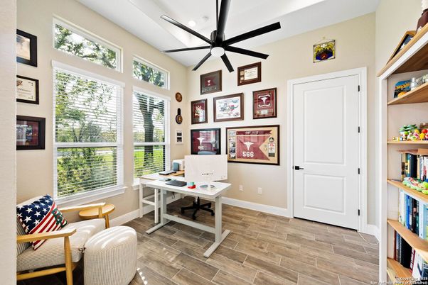 Home Office, Interior, Recessed Lighting, Wood Texture Flooring