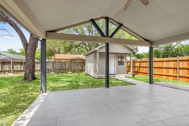 Backyard, Exterior