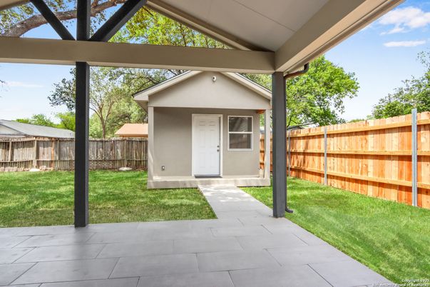 Backyard, Exterior