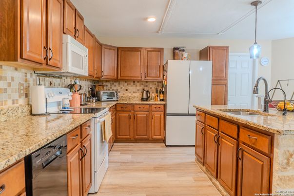 Interior, Kitchen, Pendant Lights, Recessed Lighting, Wood Texture Flooring