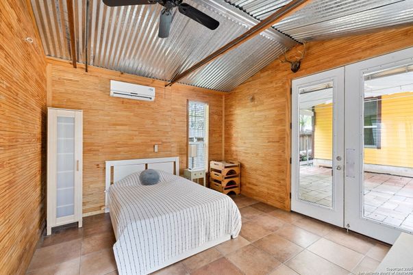 Interior, Wooden Walls