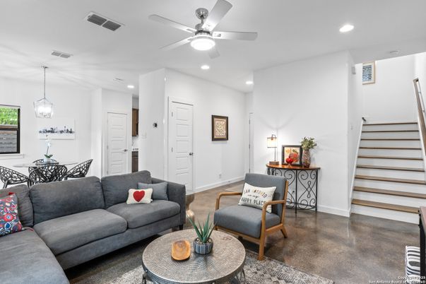 Dining room, Interior, Living room, Pendant Lights, Recessed Lighting