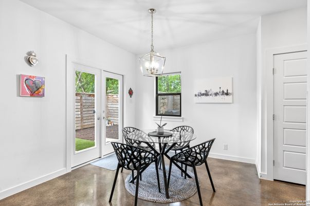 Dining room, Interior, Pendant Lights