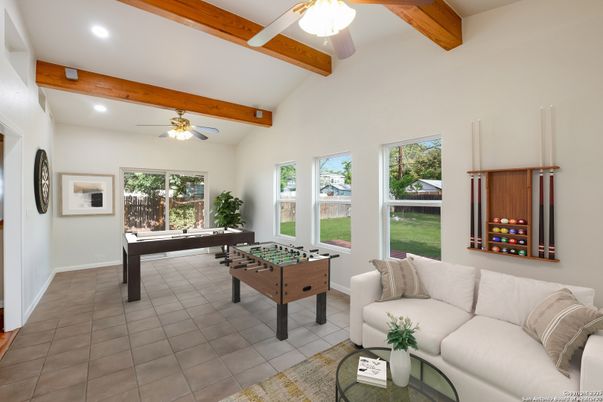 Billiard Table, Game Room, Interior, Recessed Lighting, Wooden Beams