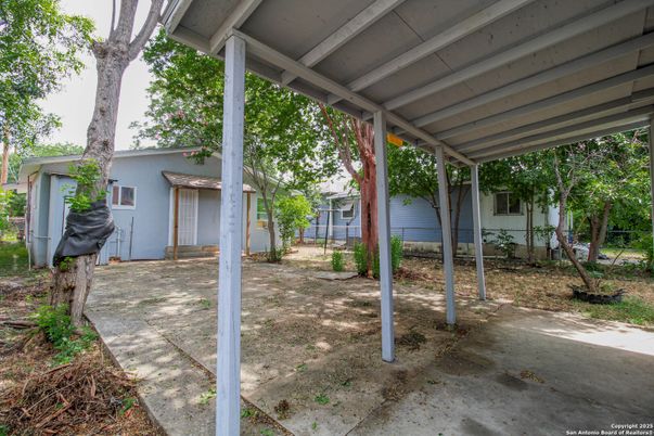 Backyard, Exterior