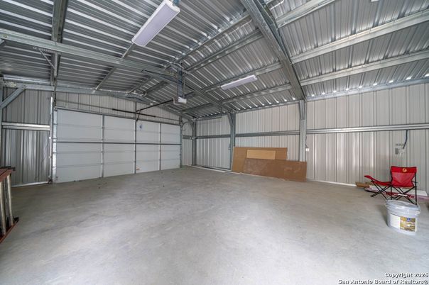 Garage, Interior