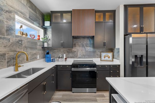 Interior, Kitchen, Stainless Steel Appliances, Wood Texture Flooring