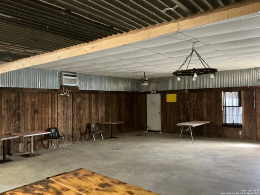 Interior, Pendant Lights, Wooden Beams, Wooden Walls