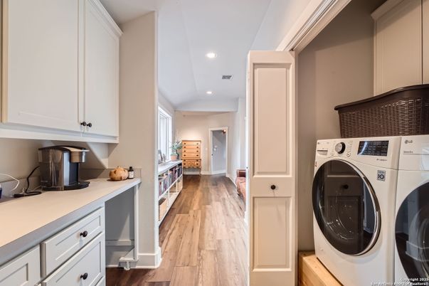 Interior, Recessed Lighting, Utility Closets, Washer, Wood Texture Flooring