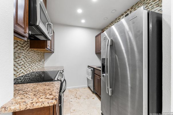 Interior, Kitchen, Recessed Lighting