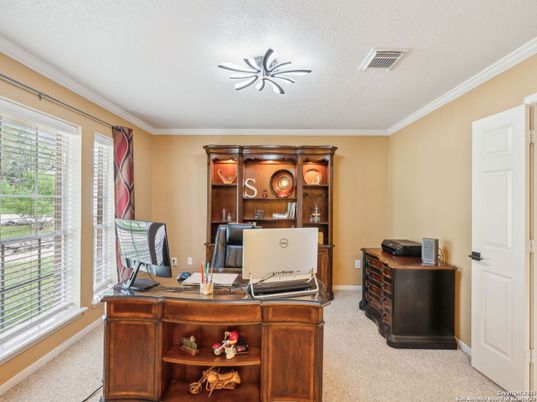Home Office, Interior