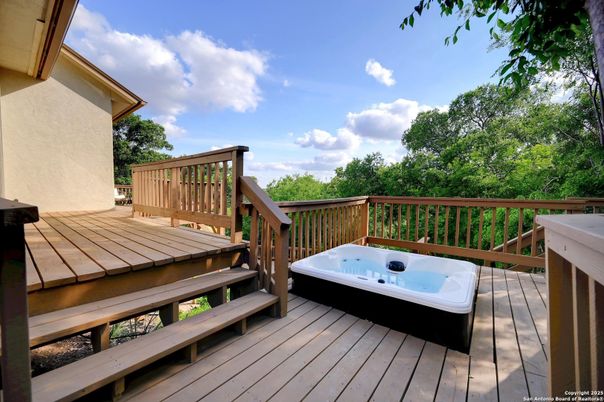 Exterior, Hot Tub