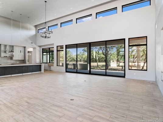 Interior, Pendant Lights, Recessed Lighting, Wood Texture Flooring
