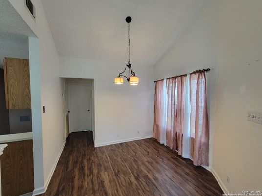 Empty room, Interior, Pendant Lights, Wood Texture Flooring