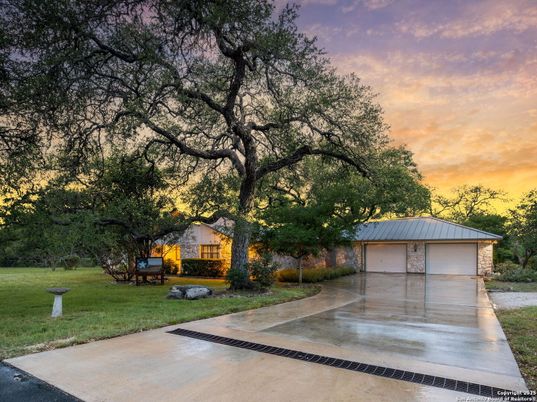 Backyard, Detached Garage, Exterior
