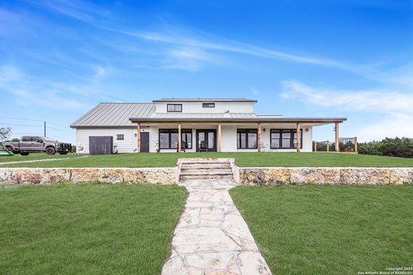 Attached, Exterior, Facade, Farmhouse