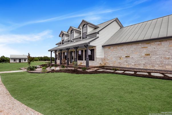 Backyard, Exterior, Facade, Farmhouse