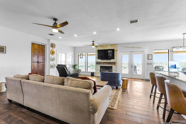 Fireplace, Interior, Living room, Pendant Lights, Recessed Lighting, Wood Texture Flooring